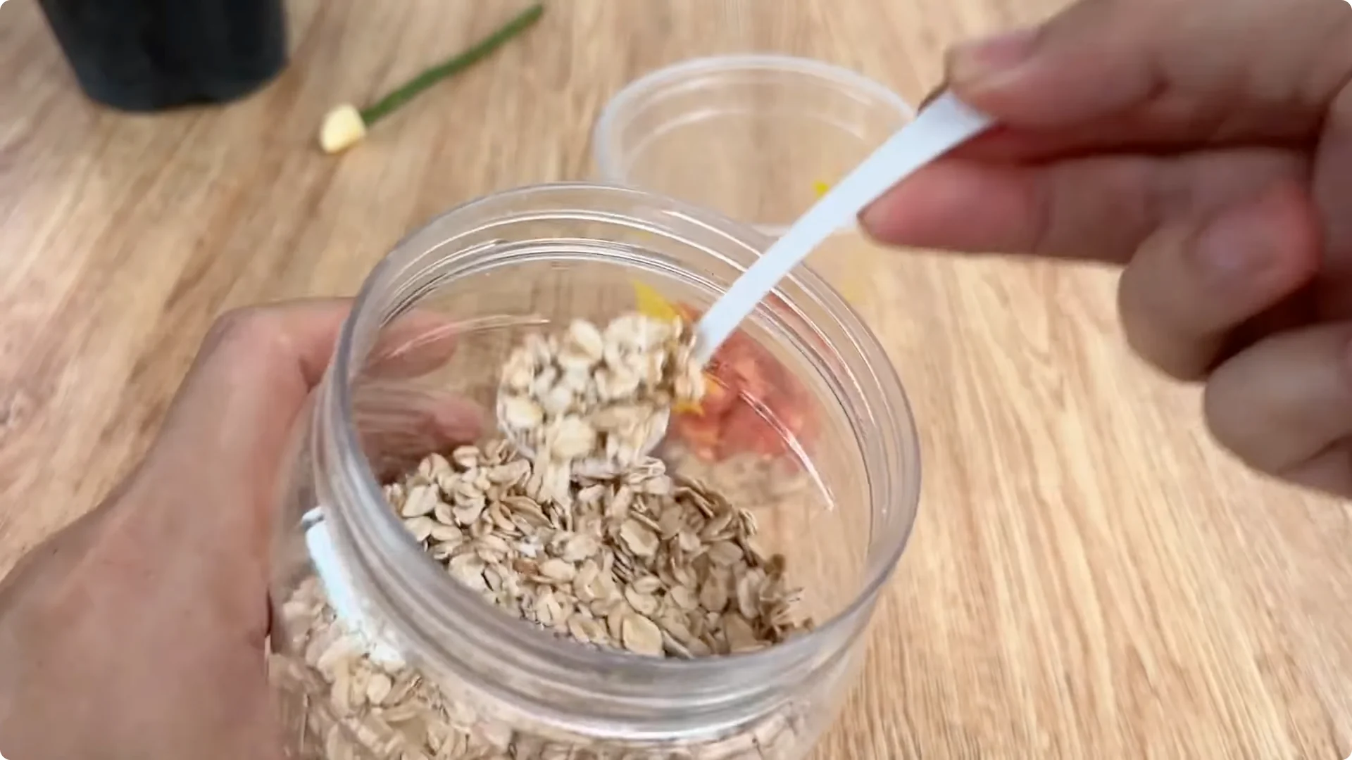How One Spoonful Helps Rose Branches Root and Bloom More screenshot 6